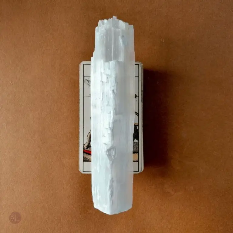 CLEANSE YOUR TAROT DECK WITH SELENITE CRYSTAL