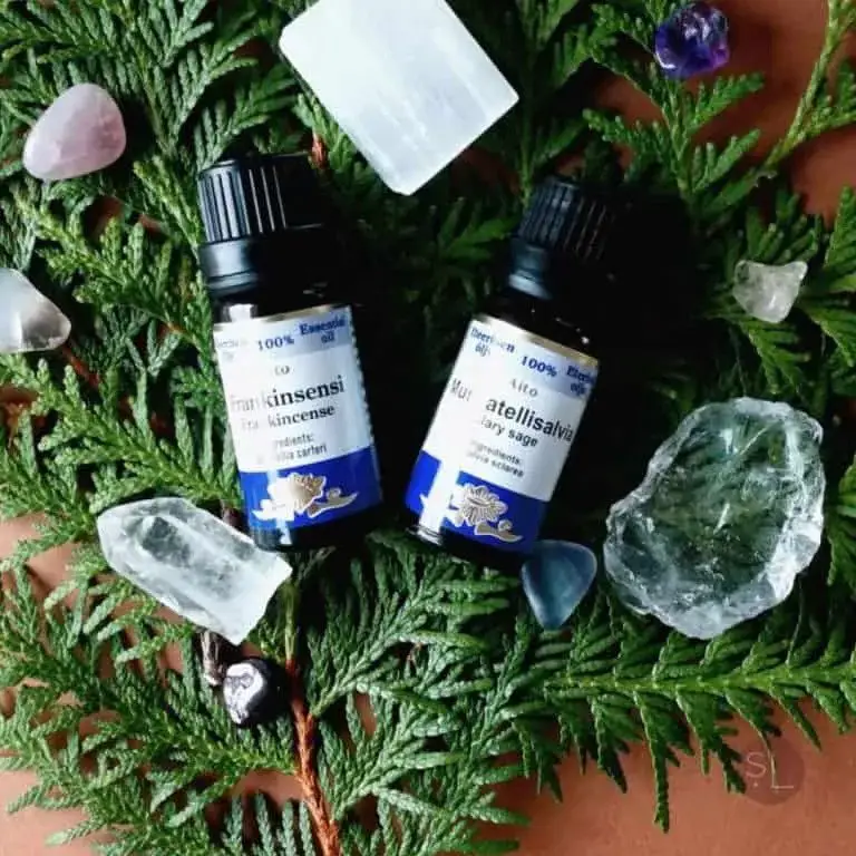 My two favorite essential oils for cleansing cards