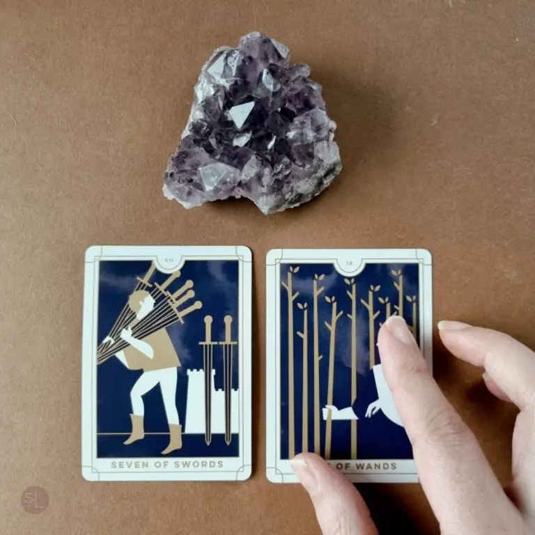 SELF-DISOVERY AND TAROT