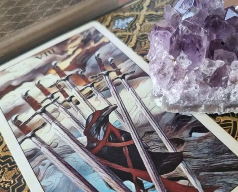 Tarot And Spirit Guides: A Guide For Beginners