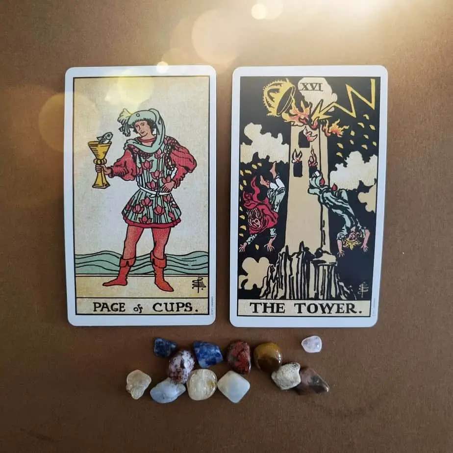 3 Ways of Using Tarot to Find Clarity in Life’s Crossroads Sage's